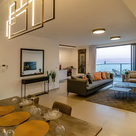 DOV Garden Apartment with Private Pool