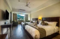 EllBee Mussoorie Hills Hotels near Library Bazaar