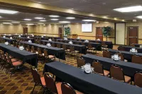 Bismarck Hotel and Conference Center - واي فاي
