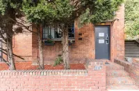 Richmond Private Rooms - 151 Hoddle Homestay