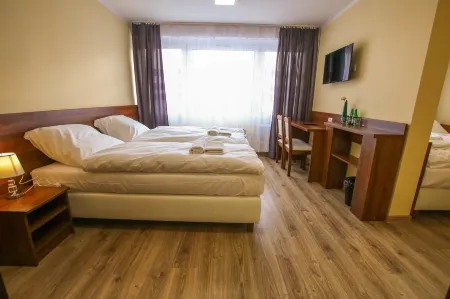 Hotel Sill Отели в г. Кельце