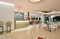 Malibu Boutique Studios & Bungalows - breakfast