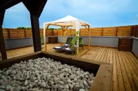 Lydia Hotel