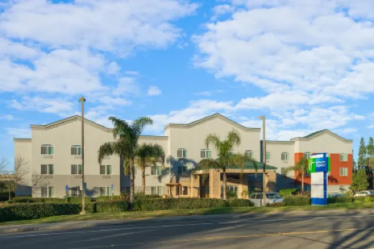 Holiday Inn Express ROCKLIN - GALLERIA AREA by IHG