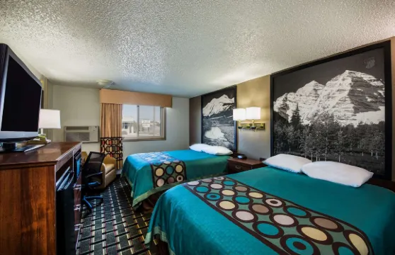 普韋布洛温德姆速8酒店