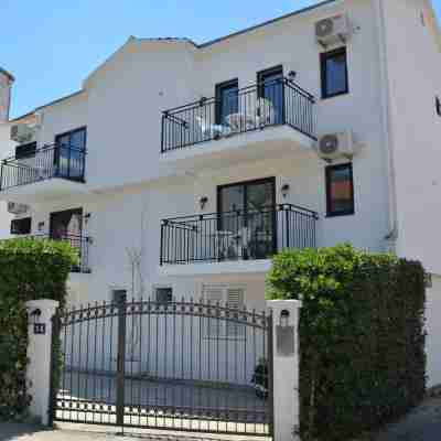 Casablanca Apartments Hotel Exterior