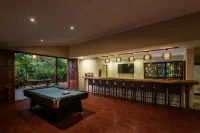 The Espiritu Hotels in Espiritu Santo