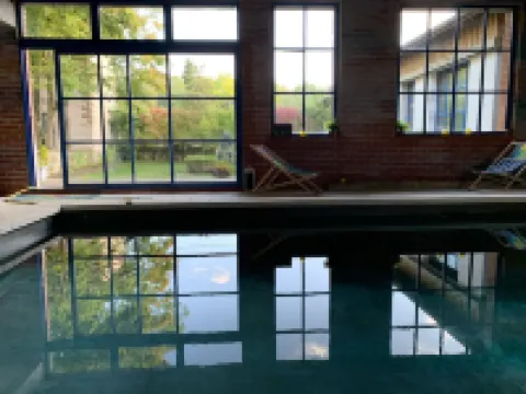 Le Château de Failloux, Piscine intérieure
