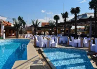 Hotel Bella Nella - Pools