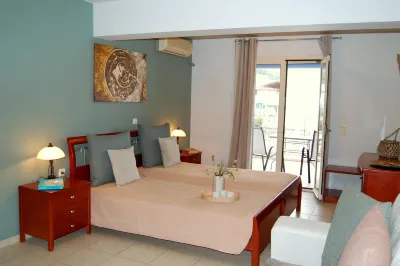 Alkyoni Apartments & Studios