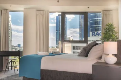 1 Bed Studio Apartment Near Eagle Street
