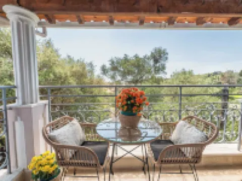 Korina Apart Hotel Kavos Hotels in Kávos