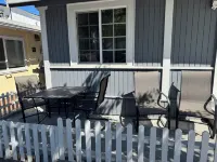 Comfortable and Conveniently Located 3-bedroom house with WiFi in Avalon