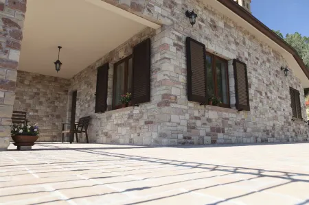 B&B Lavanda e Rosmarino Отели рядом с достопримечательностью «Duomo di San Rufino»