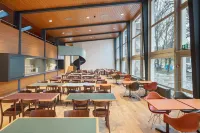 Bern Youth Hostel - breakfast