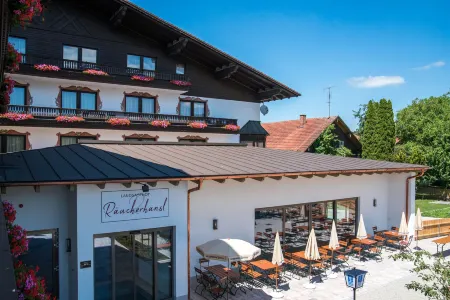 Hotel Räucherhansl Отели в г. Дингольфинг-Ландау