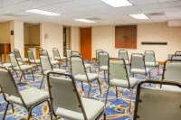 Clarion Hotel Broken Arrow - Tulsa Hotels in Broken Arrow