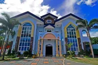 ヴィラ ジョアナ リゾート リサール・システム, ビナングナン・キャンパス大学周辺のホテル