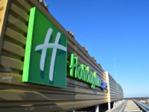 Holiday Inn Express AMSTERDAM - NORTH RIVERSIDE by IHG Hotels near Python Bridge / High Bridge
