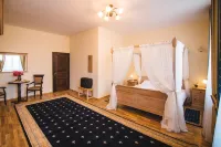 Karlhof Hotels in Ciugud