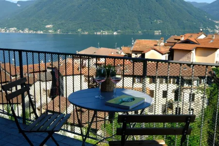 Lake View Gateway - by Myhomeincomo Отели в г. Колонно