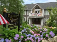 Frederick William House Hôtels à proximité de : Peter Pan Bus Lines Inc