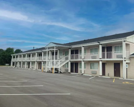Days Inn by Wyndham Troy IL Hotels in Troy