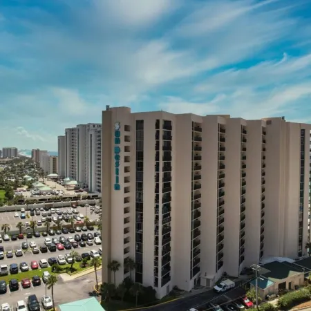 The Oyster by Brightwild-Beachfront Condo