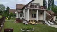Sleeps 18 - Lakeview - House - Vonyarcvashegy Hotels in 