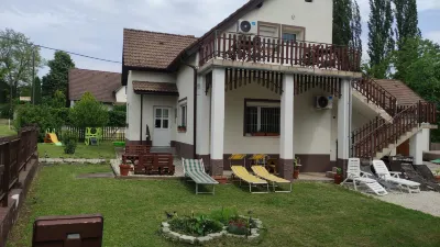 Luxurious Lakeview Retreat in Vonyarcvashegy