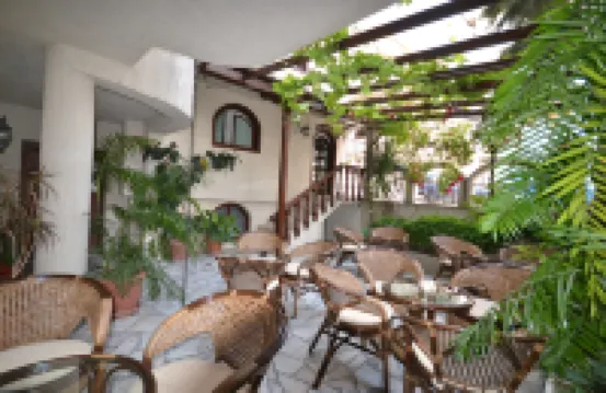 Hotel More