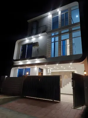 Tabi's Inn Guest House Hotels near Islamabad Airport