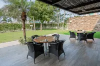 Holiday Inn Acapulco la Isla, an IHG Hotel