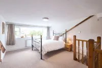 Host Stay The Beeches - parkir