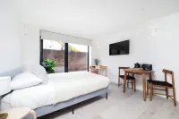 Dandi Northolt Road in Harrow