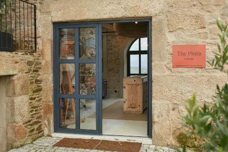 The Pinta Boutique Hotel Отели в г. Армамар