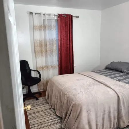Fada Guest House - 38 Yates Ave Newark