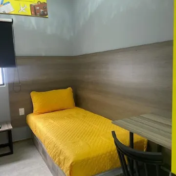 Check Inn Hostal Aeropuerto Gdl