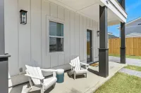 Wanderlust by Avantstay Walk to Beach + Pool New Construction Hotels in Sunnyside