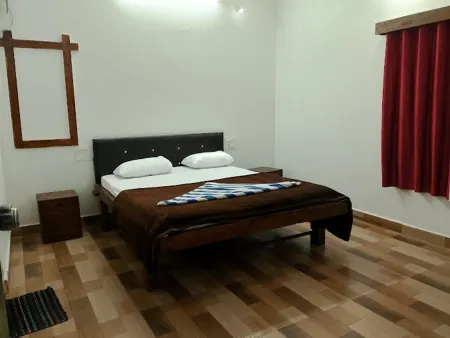 A Ghule Patil Family Beach Resort Отели в г. Дивеагар