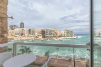 Seafront Designer Bliss in Central St Julian's - Apartments