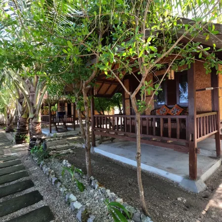 Maryan Moyo Bungalows & Resto