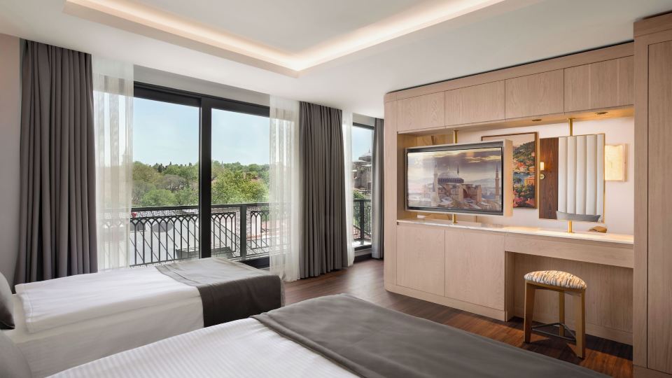 Shining Star Hotel