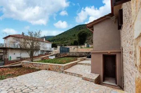 Arcadia Getaway - Levidi Sani 11 Suite Отели в г. Аркадия