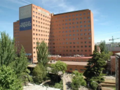 Hostal Ramón y Cajal Hotels near National Museum of Sculpture