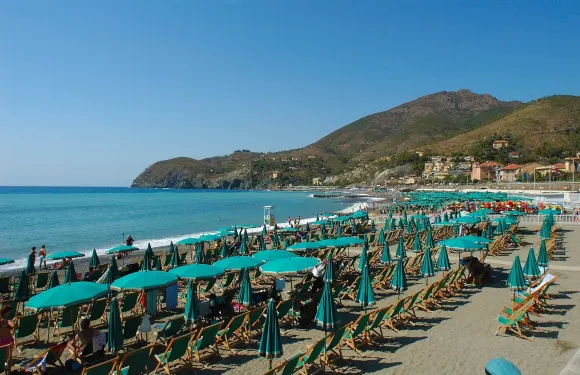 拉佩拉布魯民宿