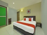 OYO 90644 M Three Hotel Hotel di Seri Manjung