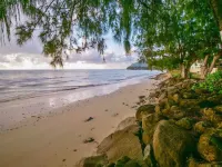 Magic North Shore Beach House 30 Day Rental - Villaer