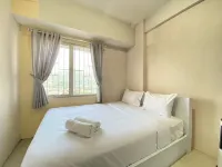 Cozy 2Br Apartment at Pinewood Jatinangor - Parkplatz