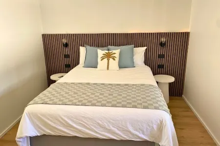 Cosy Apartment by the Beach - Holloways Beach, Cairns